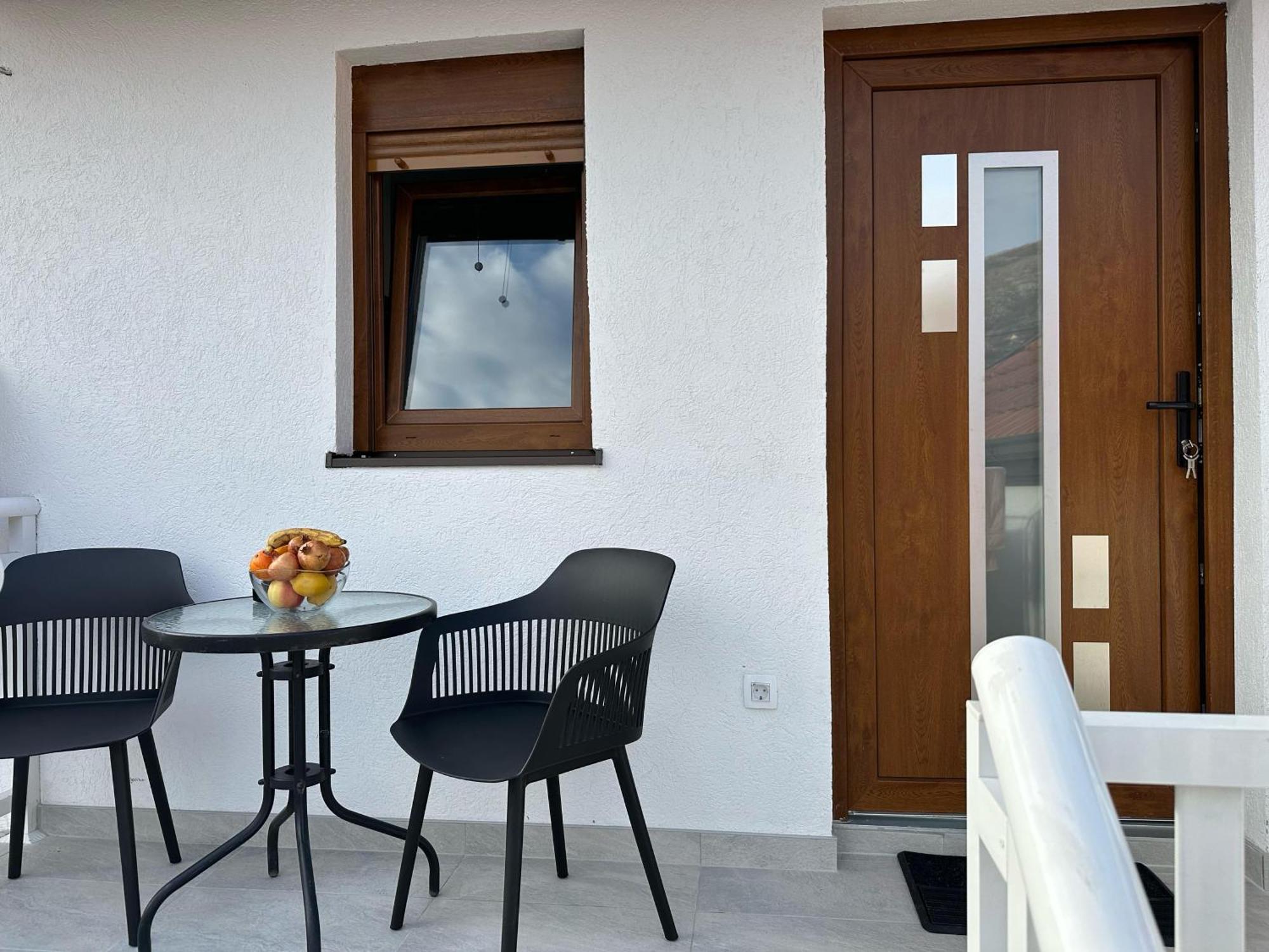 Apartment 16Th Street Mostar Exterior photo
